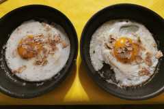 Uova-al-tegamino-con-tartufo-bianco_